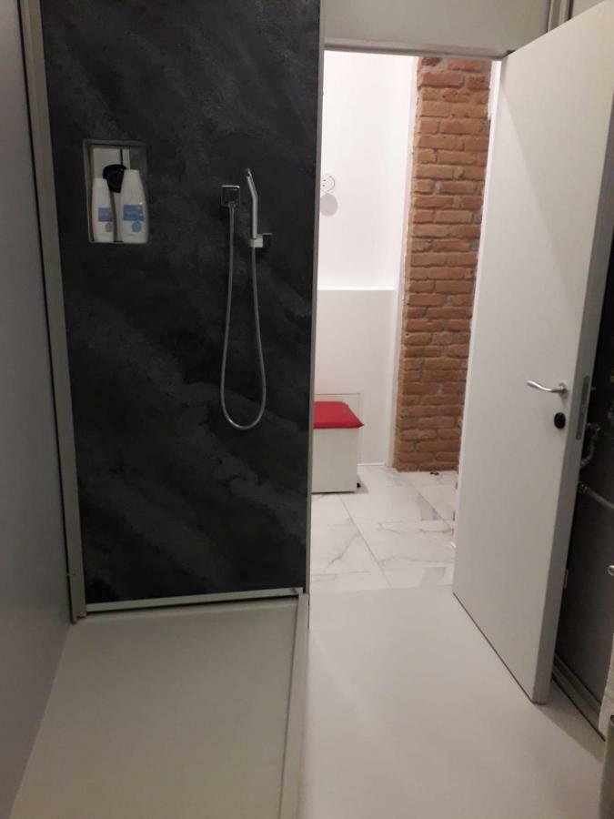パヴィーアLa Casa Di Morazzone Giuliaアパートメント エクステリア 写真